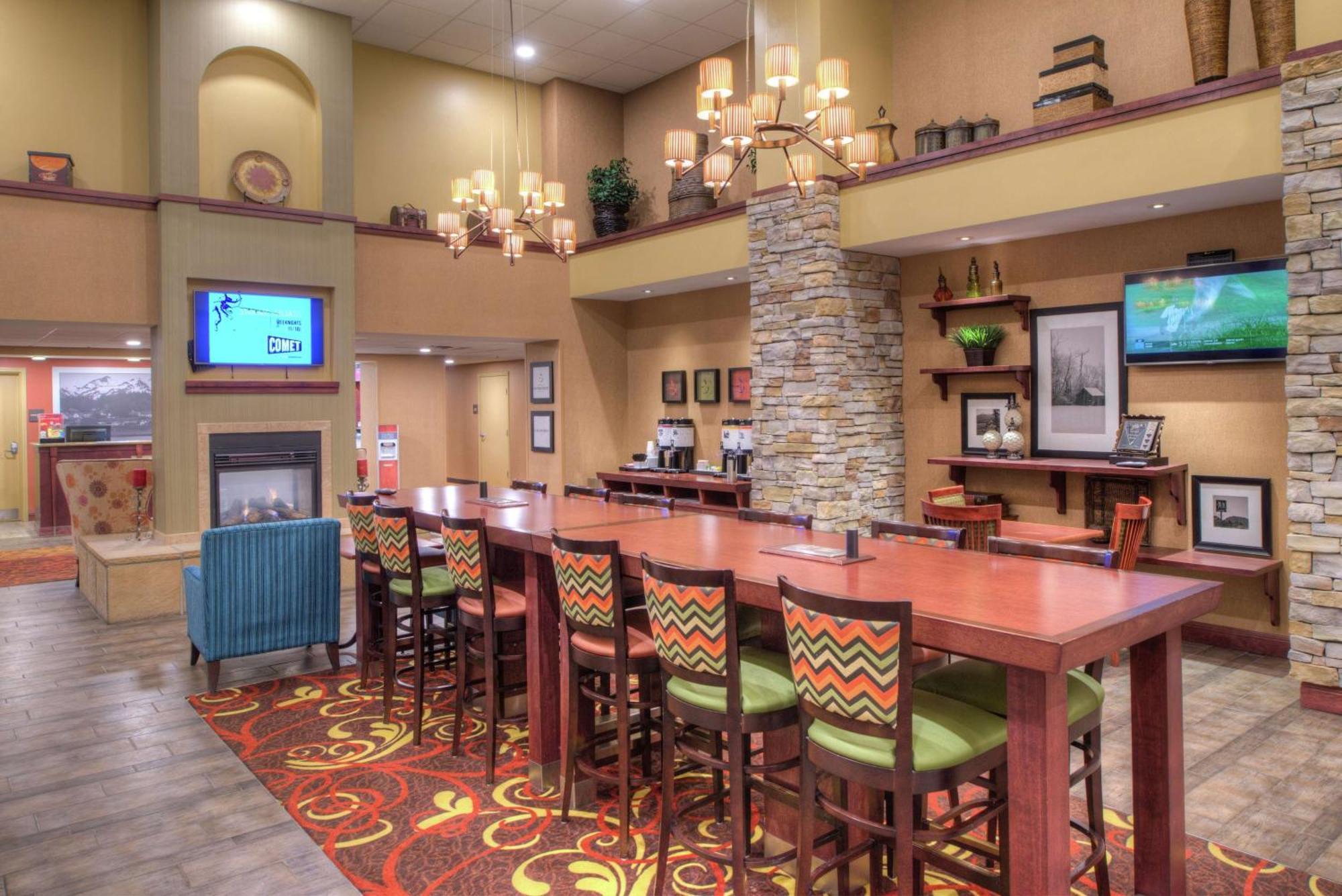Hampton Inn & Suites Rifle Esterno foto